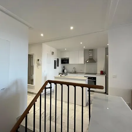 Apartment 2-bed - Sea View - 10m From Puerto Banus *