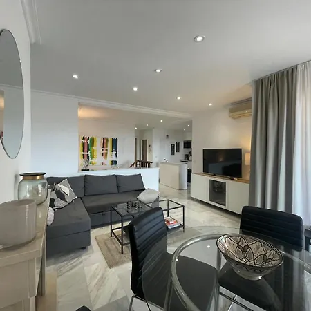 Apartment 2-bed - Sea View - 10m From Puerto Banus Marbella